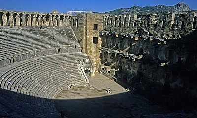 Theater: Innenansicht - Aspendos