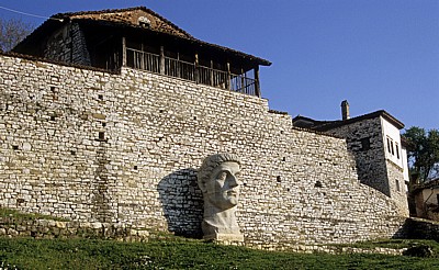 Burg (Kalaja): Büste des byzantinischen Kaisers Konstantin des Großen - Berat