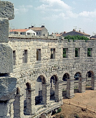 Amphitheater: Arkadenbögen - Pula