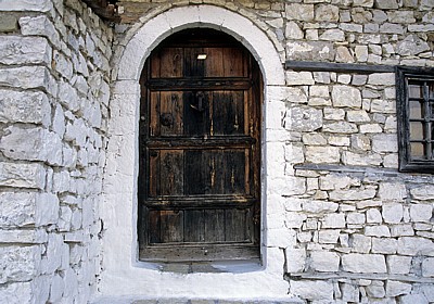 Burg (Kalaja): Holztür - Berat