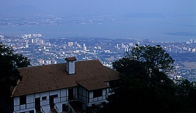 Blick auf George Town, South Street und Butterworth - Penang Hill