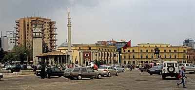 Sheshi Skanderbeg (Skanderbeg-Platz) - Tirana