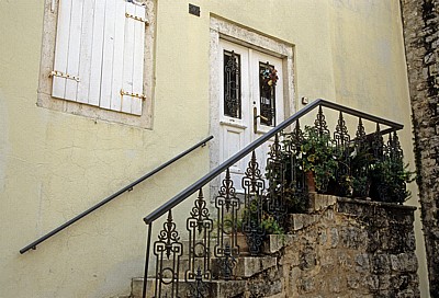 Altstadt: Hauseingang - Budva