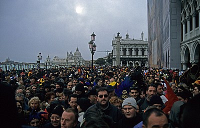 Molo San Marco mit den Säulen von San Marco und San Teodoro - Venedig