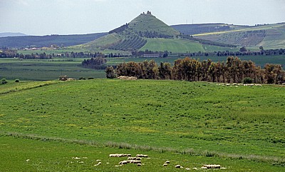 Kegelförmiger Berg Las Plássas - Barumini