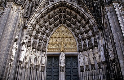 Kölner Dom: Eingangsbereich - Köln