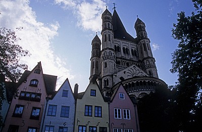 Groß St. Gereon hinter dem Fischmarkt - Köln