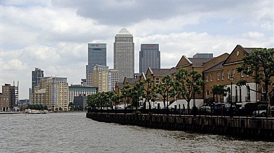 Blick auf die Docklands: Canary Wharf - London