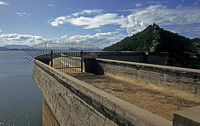 Staumauer - Lake Chicamba