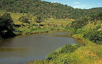 See unterhalb des Wasserkraftwerks - Lake Chicamba