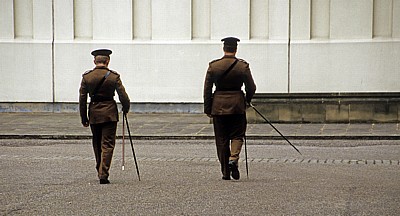 Wellington Barracks: Übungen für die Foot Guards - London