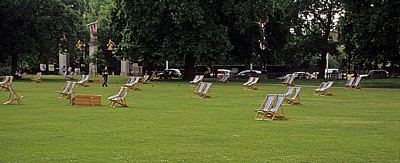 St James's Park: Liegestühle - London