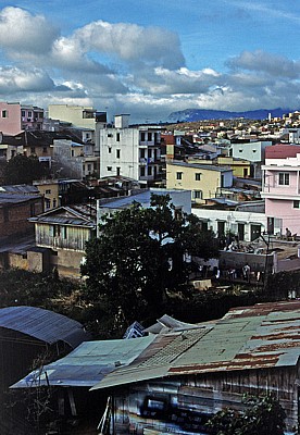 Blick vom Dreams Hotel auf die Nachbarhäuser - Da Lat
