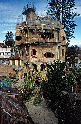 Crazy House (Spinnweben-Haus): Hang Nga Guesthouse & Art Gallery - Neubau eines Nebengebäudes - Da Lat