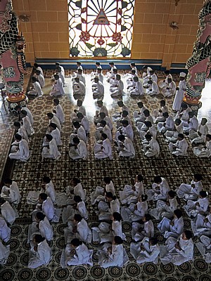 Cao Dai-Tempel: Gottesdienst - Tay Ninh