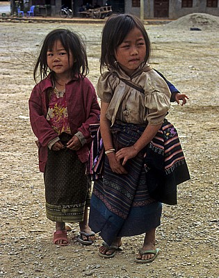Kinder - Vang Vieng