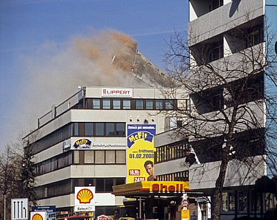 Tegernseer Landstraße (Mittlerer Ring): Sprengung des Agfa-Hochhauses - München