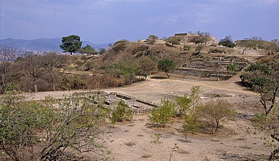 Blick von der Plataforma Norte (Nordplattform) - Monte Albán