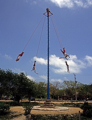 Voladores - Tulum