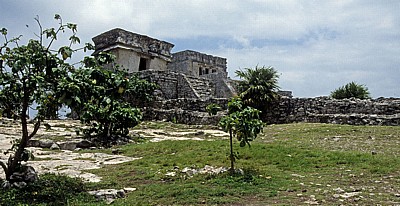 Templo del Dios Descendente (Tempel des herabstürzenden Gottes) - Tulum