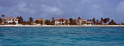 Villen am Strand - Caye Chapel