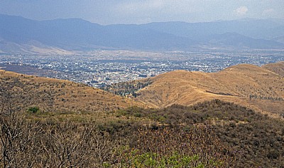 Blick auf Oaxaca - Monte Albán