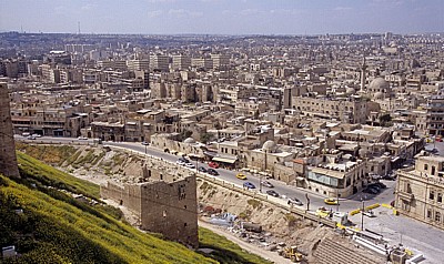 Blick von der Zitadelle auf die Stadt - Aleppo