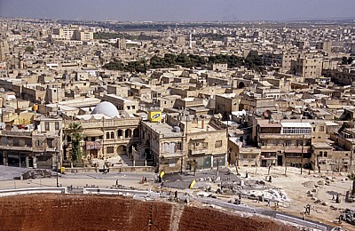 Blick von der Zitadelle auf die Stadt - Aleppo