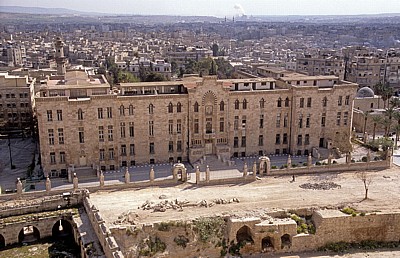 Blick von der Zitadelle auf die Stadt - Aleppo