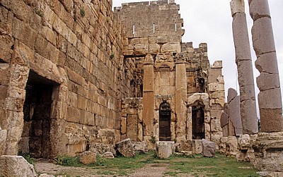Propyläen - Baalbek