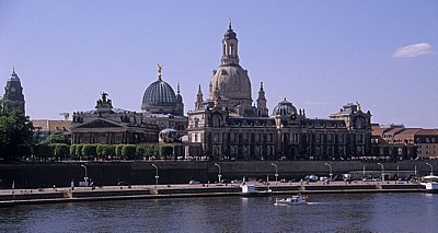 Blick von der Carolabrücke auf Elbe und Innere Altstadt – Brühlsche Terrasse, Kunstakademie - Dresden
