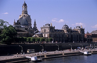 Blick von der Carolabrücke auf Brühlschen Garten, Brühlsche Terrasse und Kunstakademie - Dresden
