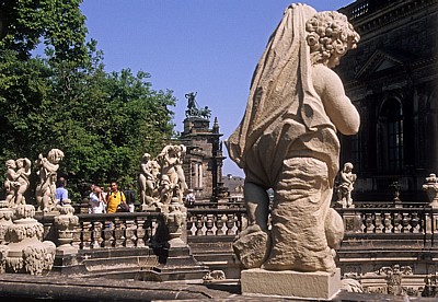 Innere Altstadt: Blick vom Zwinger auf die Semperoper - Dresden
