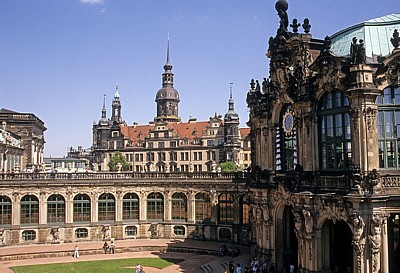 Innere Altstadt: Blick vom Zwinger auf Residenzschloß und Hofkirche - Dresden
