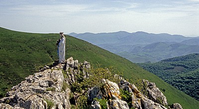 Jakobsweg (Navarrischer Weg): Marienfigur (Vierge de Biakorri) - Pyrenäen (F)