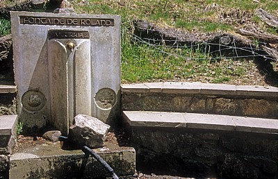 Jakobsweg (Navarrischer Weg): Rolandsbrunnen (Fontaine de Roland) - Pyrenäen (F)