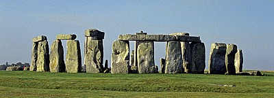 Äußerer Kreis aus Pfeilersteinen, die von Decksteinen überbrückt werden  - Stonehenge
