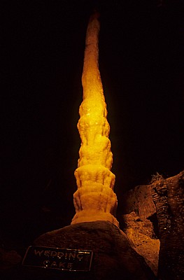 Stump Cross Caverns - Wedding Cake (Gesteinsformation)  - Appletreewick