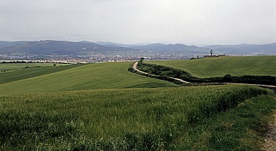 Jakobsweg (Navarrischer Weg): Landschaft zwischen Cizur Menor und Zaraquiegui - Navarra