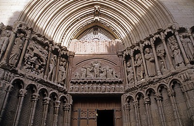 La Concatedral de Santa María de la Redonda: Eingangsportal - Logroño