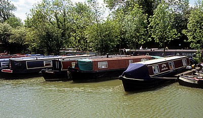 Narrowboats - Crick