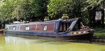 Grand Union Canal Leicester Line: Narrowboat - Crick