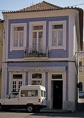 Hausfassade mit Azulejos  - Portugal