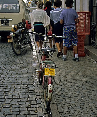 Fahrrad mit Nummernschild - Vila Real de Santo António
