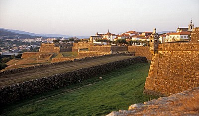 Blick über die Fortaleza (Festung) auf die Altstadt - Valença