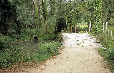 Jakobsweg (Caminho Português): Alte Steinbrücke - Ribadelouro