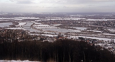 Blick vom Kaiser-Wilhelm-Denkmal - Porta Westfalica