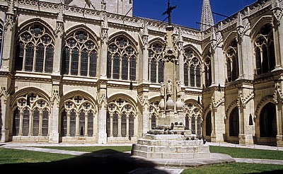Catedral de Burgos (Kathedrale): Claustro bajo (Unterer Kreuzgang) - Burgos