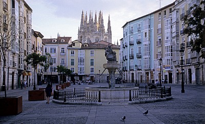 Calle de la Huerta: Brunnen - Burgos