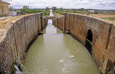 Jakobsweg (Camino Francés): Canal de Castilla - Schleuse - Frómista